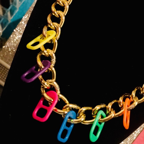 Necklace - Picture 2 of 9